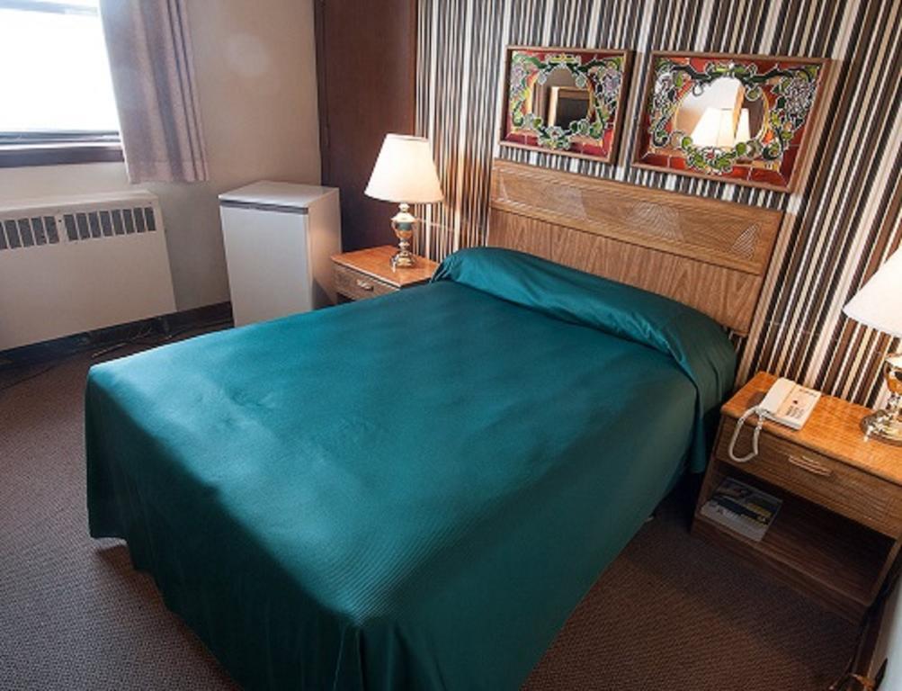 Curtis Gordon Motor Hotel Winnipeg Room photo